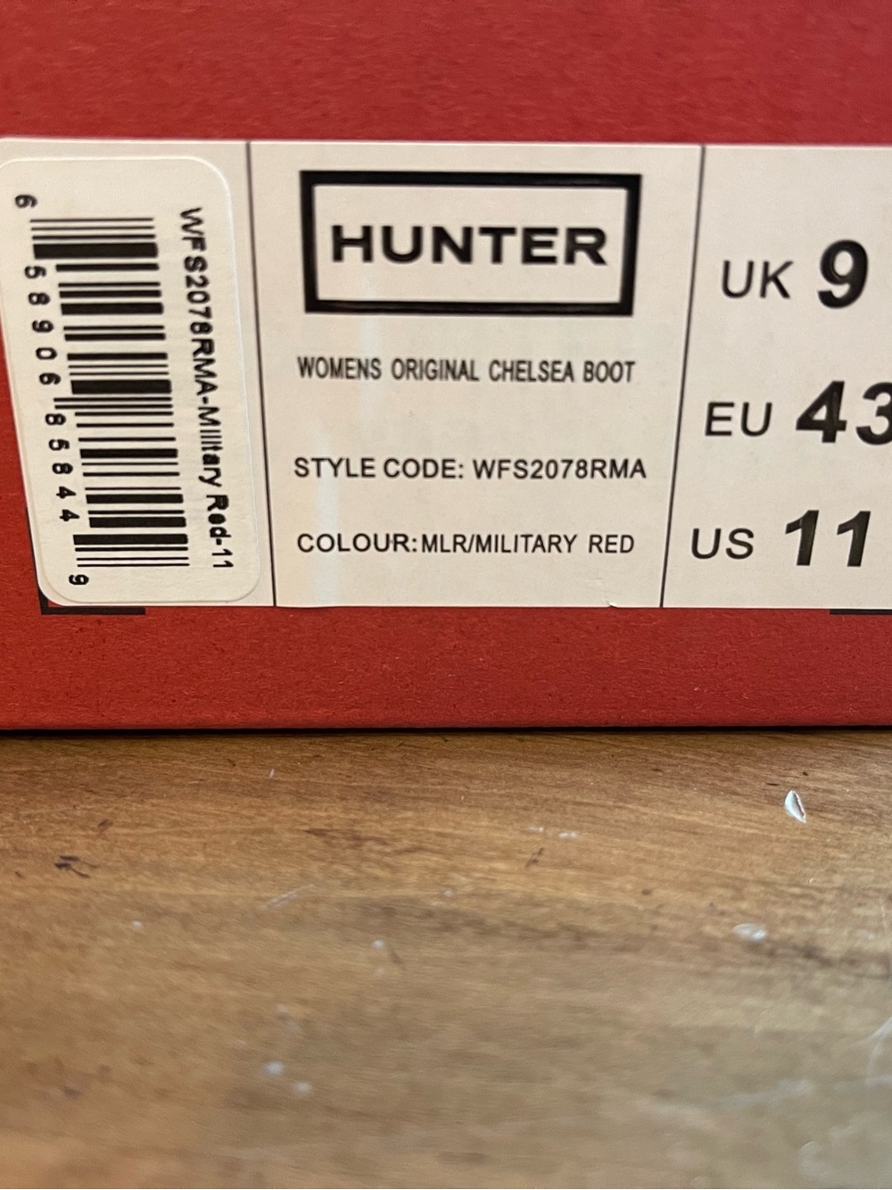 Hunter Military Red Chelsea Boot Box Label - Picture 3 of 8